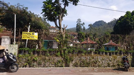 JUAL VILLA DAERAH CIWIDEY LOKASI STRATEGIS 