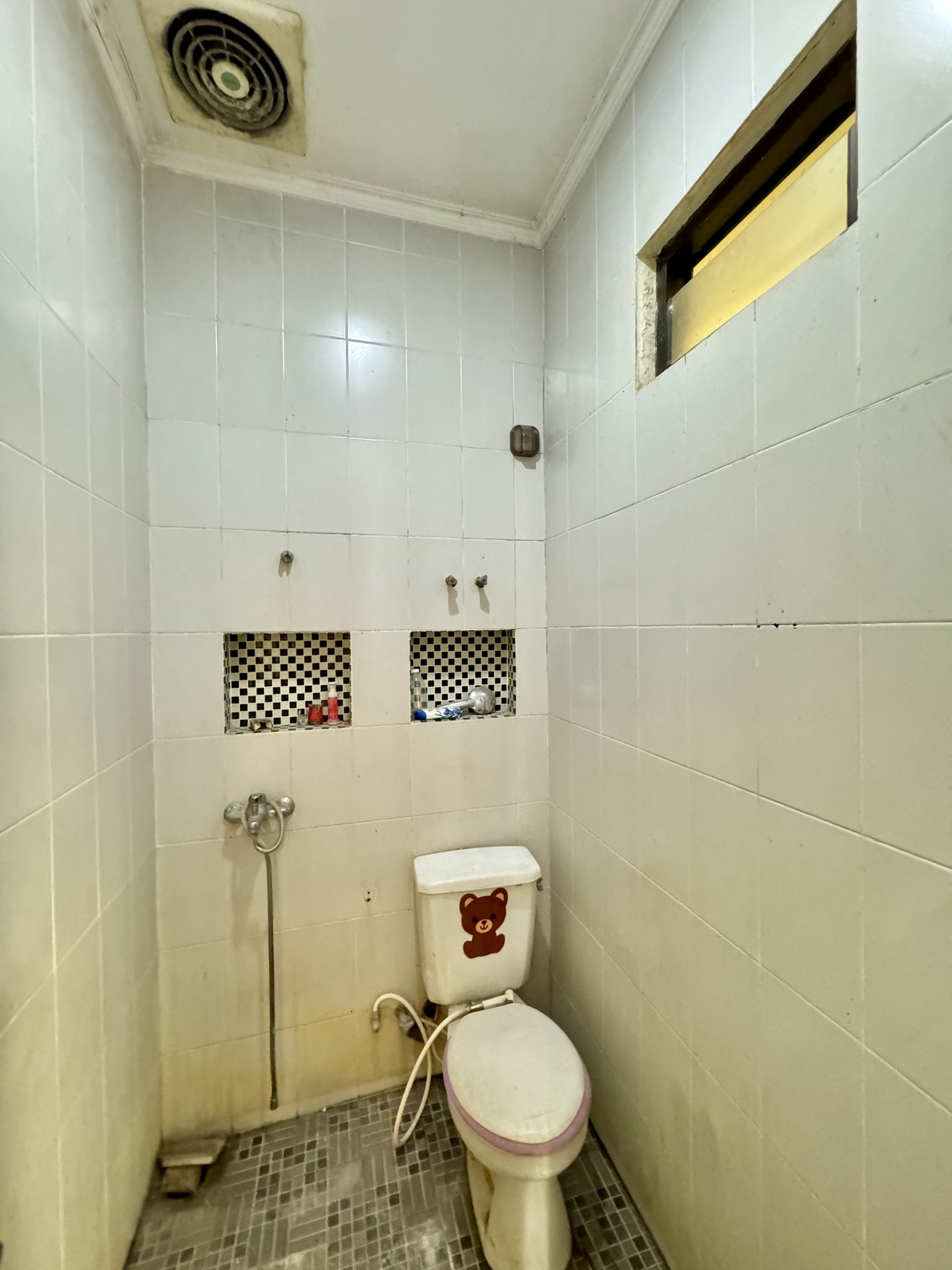 Disewa Rumah di Komplek Simprug Diporis, Poris Jaya, Tangerang