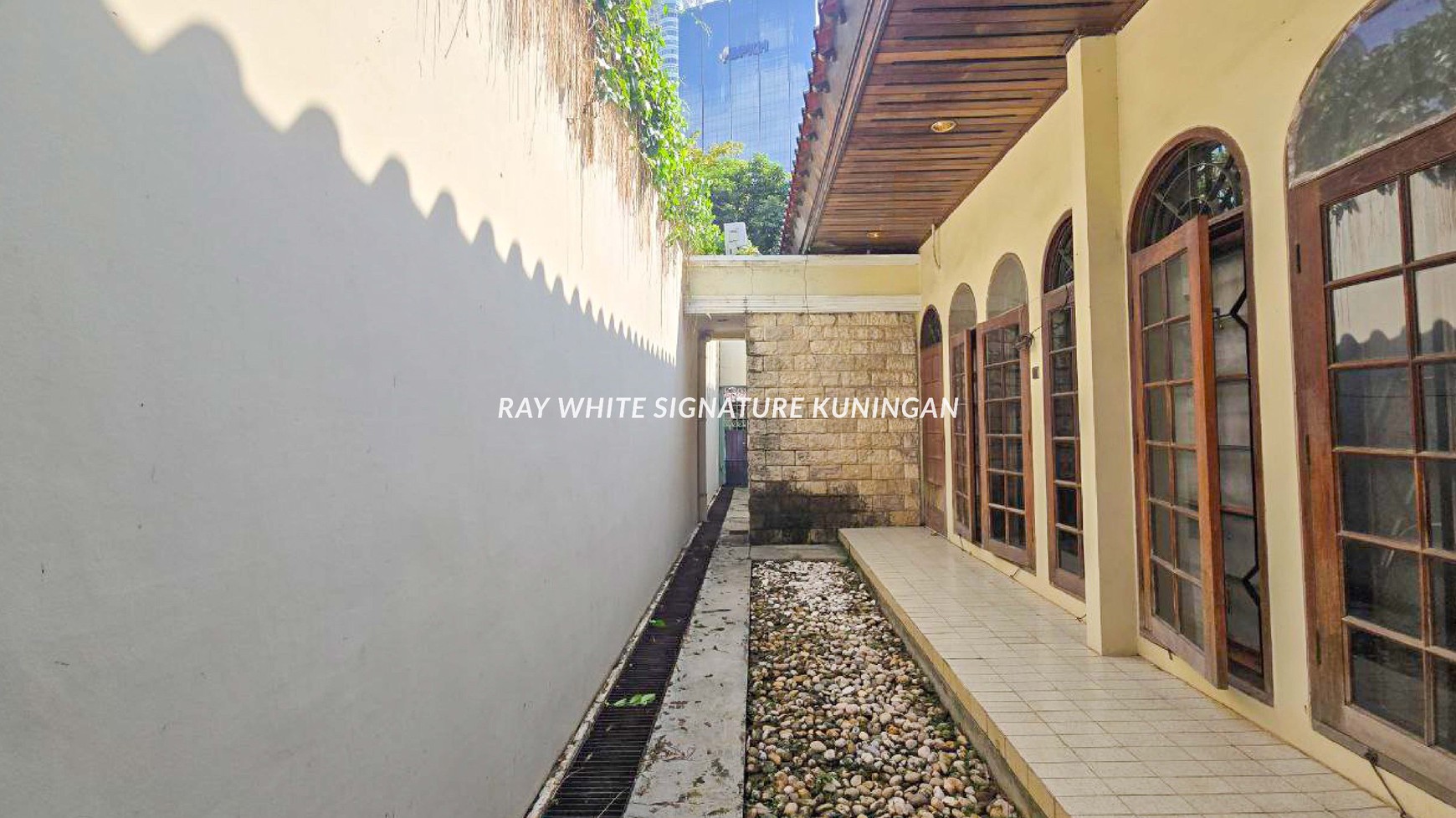 Dijual Rumah Layak Huni Dikawasan Elit Mega Kuningan