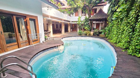 Dijual Rumah Mewah 2 Kavling Lokasi Premium Sisingamangaraja  Kebayoran Baru 
