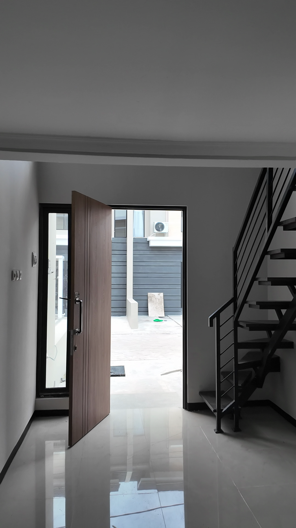 Rumah Dijual Wonorejo, Rungkut, Surabaya