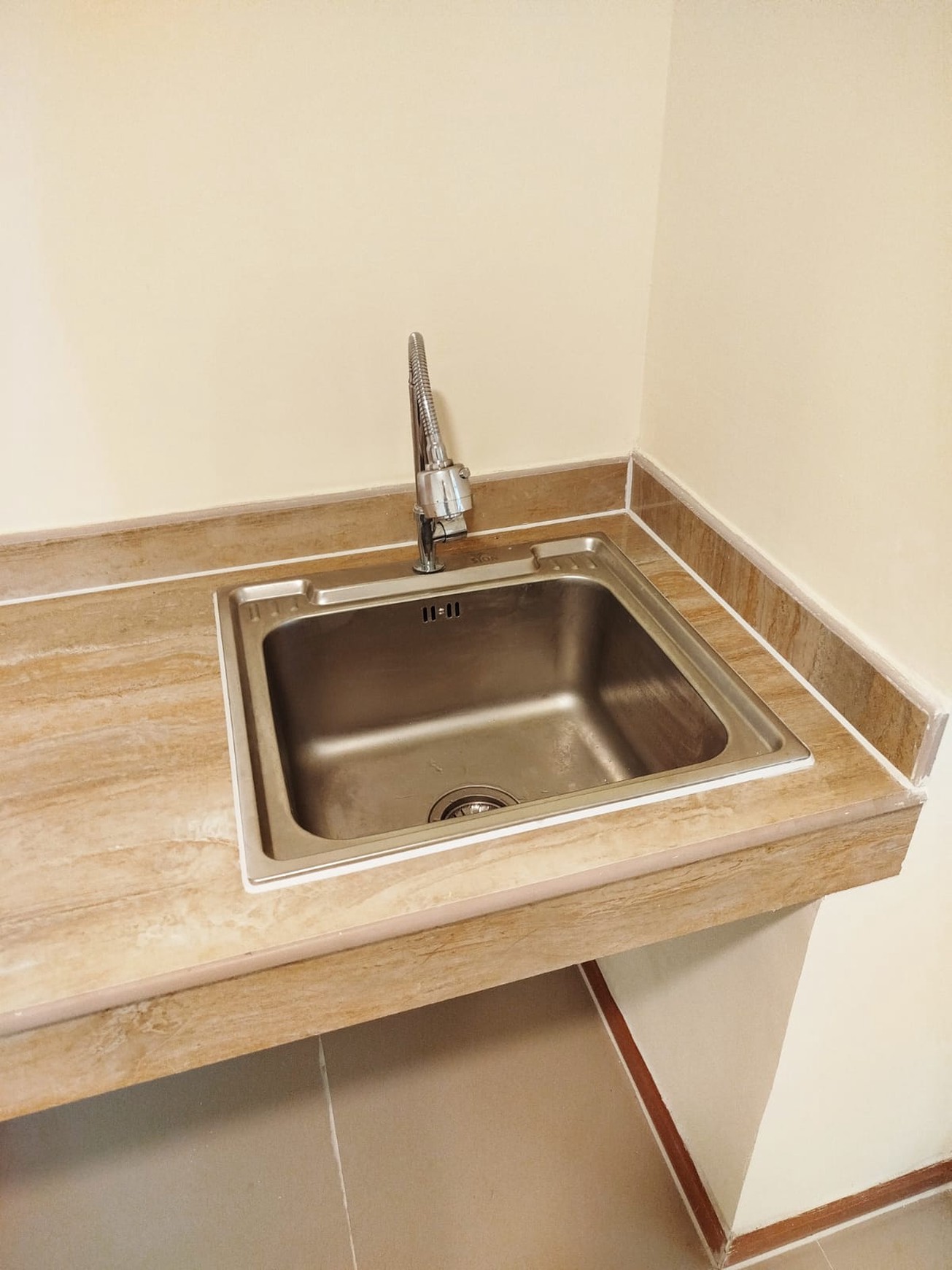 APARTEMEN MAIKARTA MODERN MINIMALIS