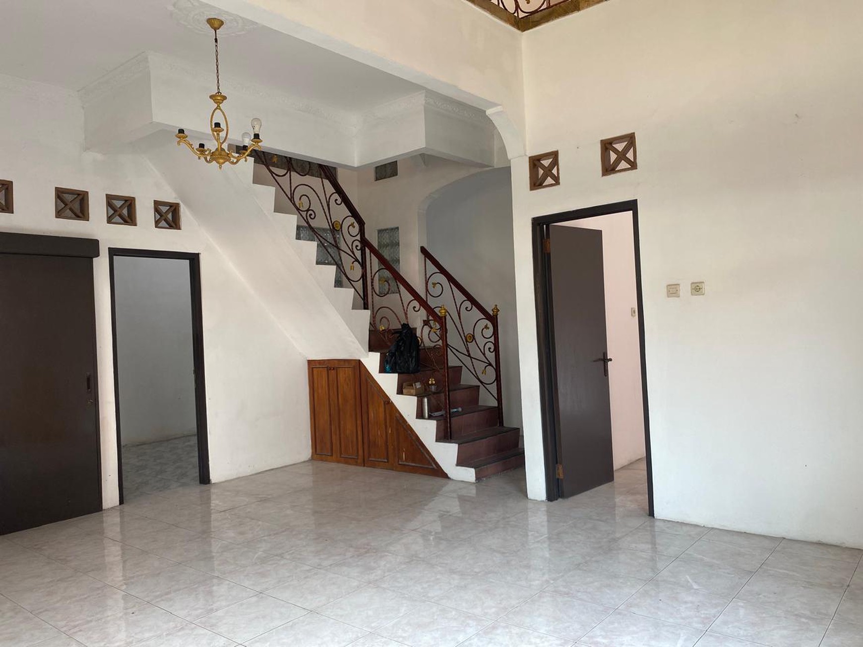 Rumah bagus, posisi di Hook, Bebas banjir, di Cipadu