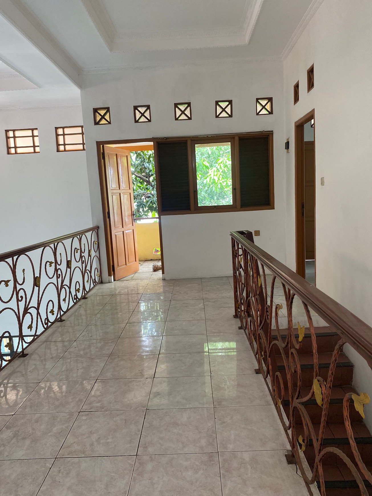 Rumah bagus, posisi di Hook, Bebas banjir, di Cipadu