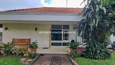 Rumah Lama Bangunan Terawat di Jl Pancoran Timur VIII