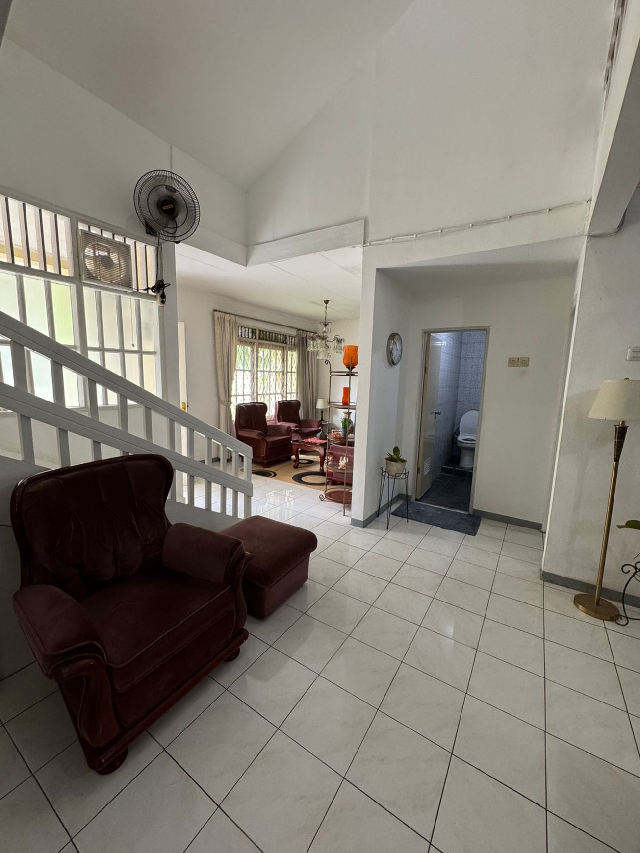 Rumah 2 Lantai, Bebas banjir lokasi strategis di Bintaro Sektor 2.