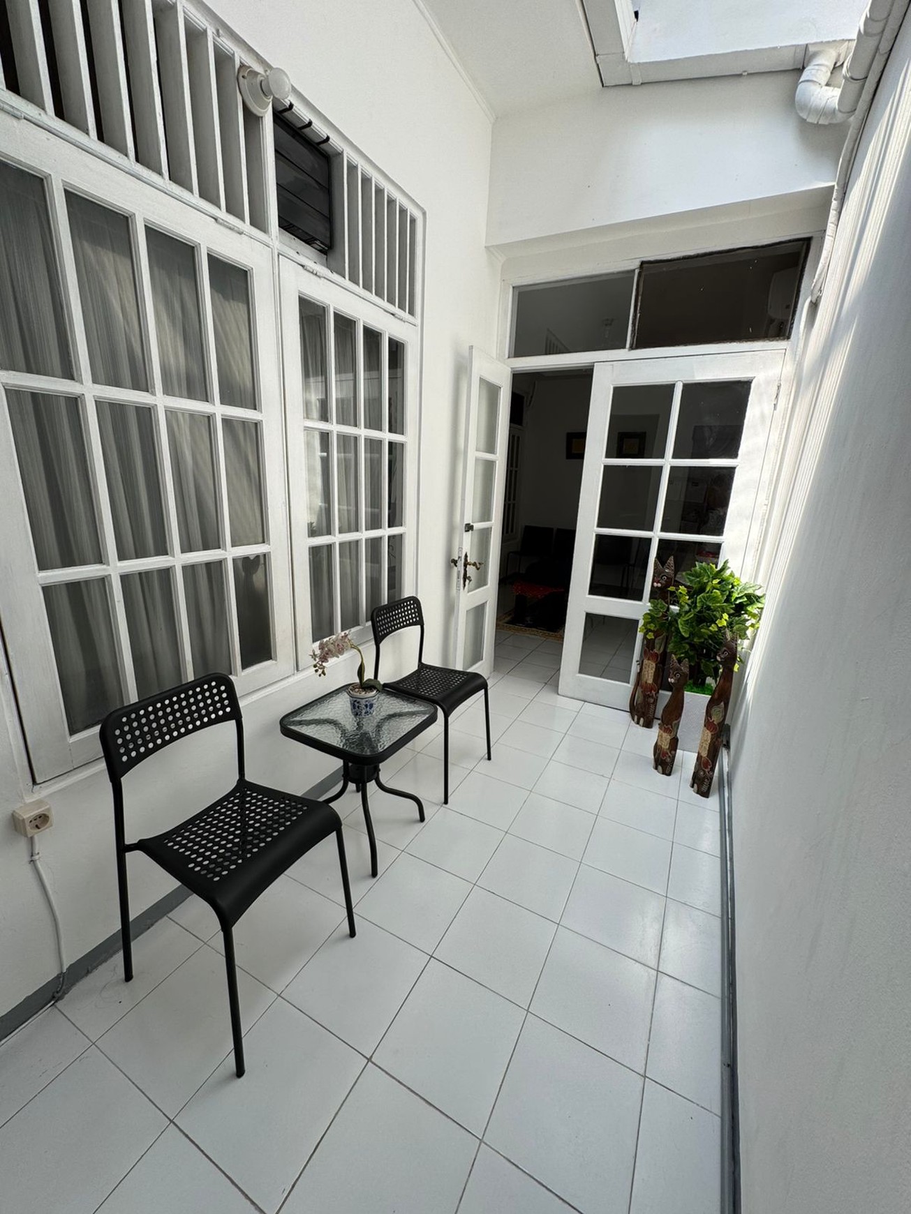 Rumah 2 Lantai, Bebas banjir lokasi strategis di Bintaro Sektor 2.