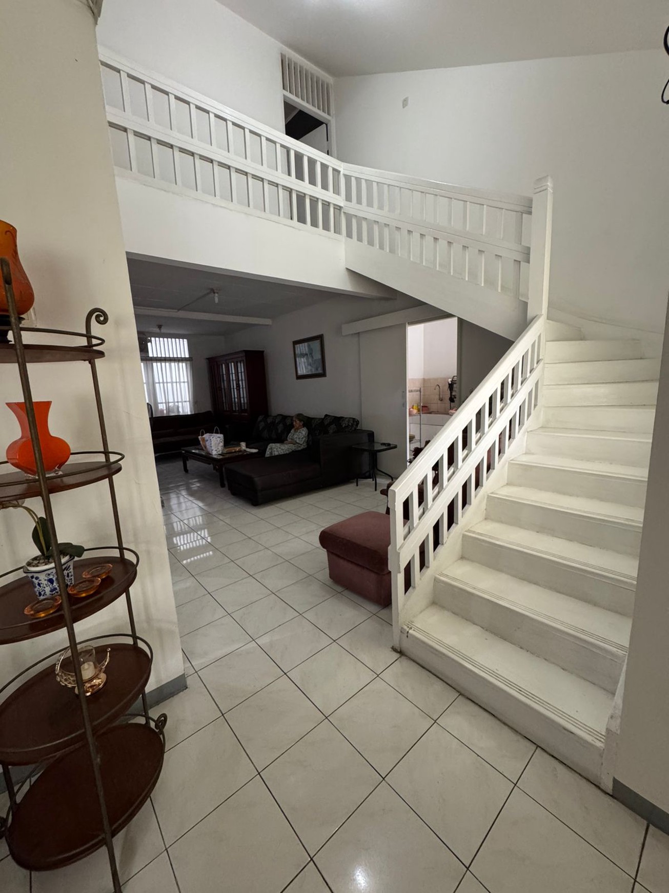 Rumah 2 Lantai, Bebas banjir lokasi strategis di Bintaro Sektor 2.