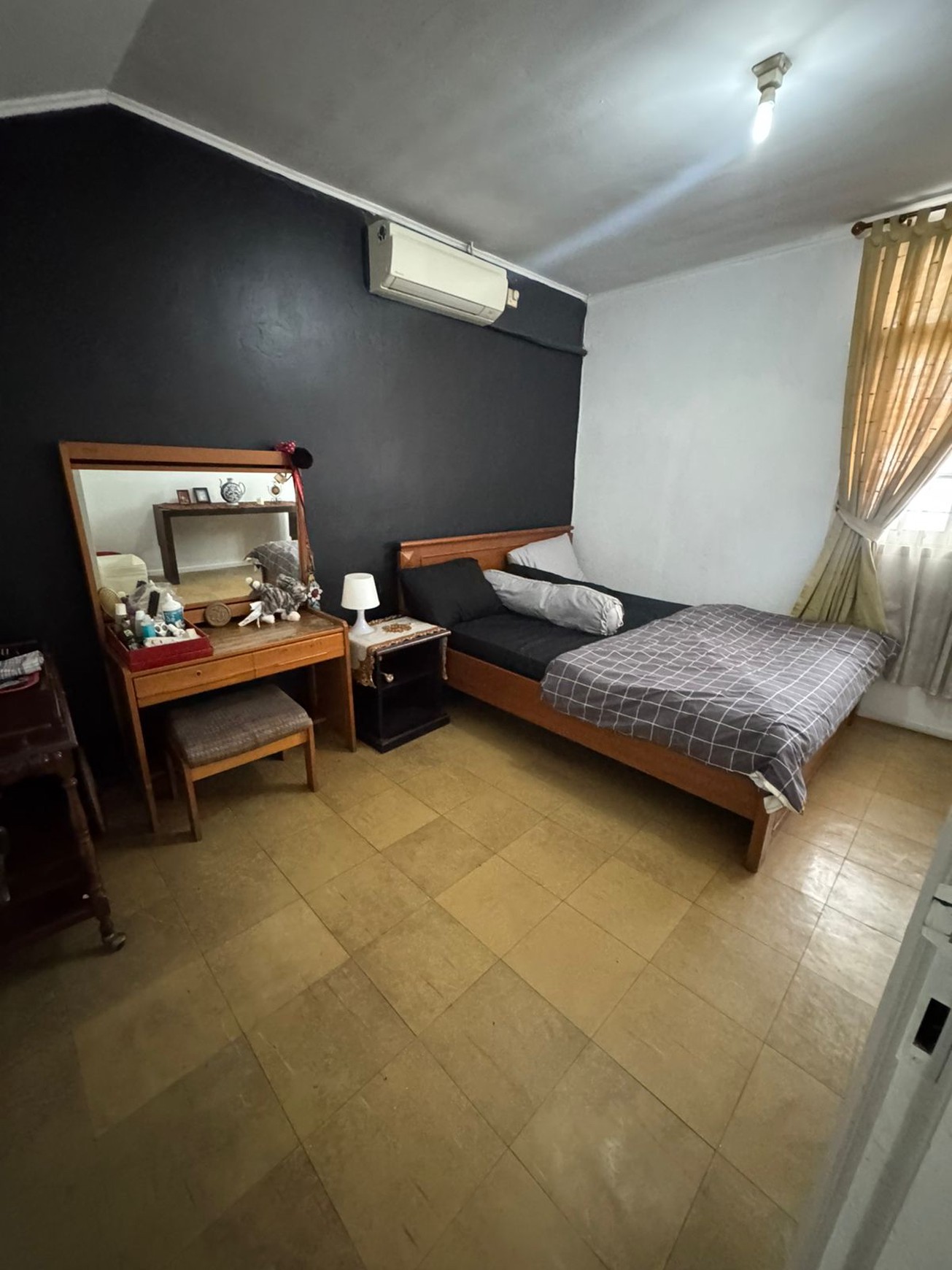 Rumah 2 Lantai, Bebas banjir lokasi strategis di Bintaro Sektor 2.