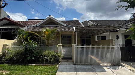 Rumah 2 Lantai, Bebas banjir lokasi strategis di Bintaro Sektor 2.