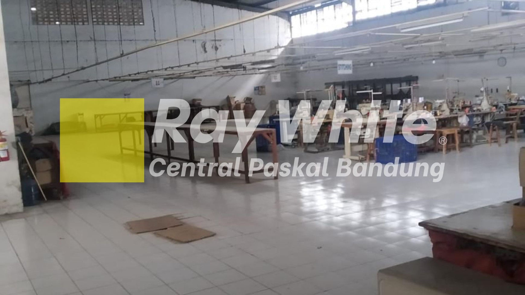 Gudang Sayap Holis Dekat Tol Pasirkoja Bandung