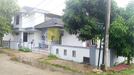 Dijual Rumah 2 lantai di Kedamaian 
