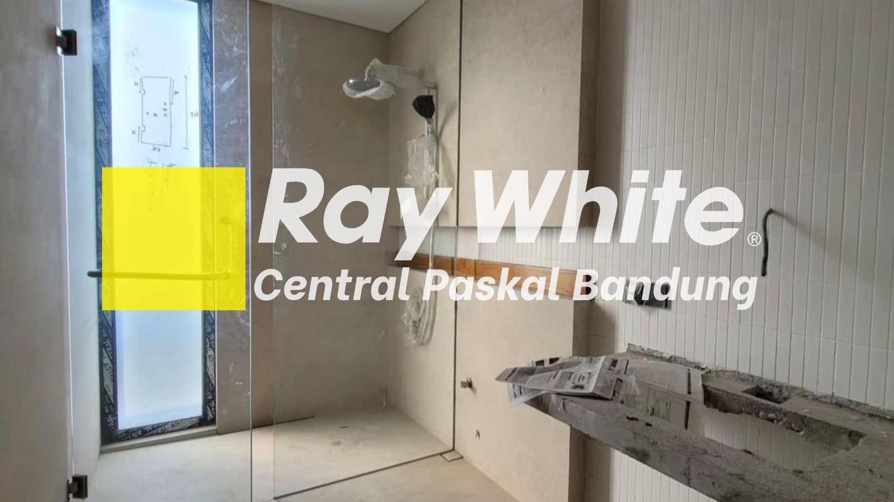 Rumah Luxury Mewah di Perumahan Elit Citra Sun Garden Semarang