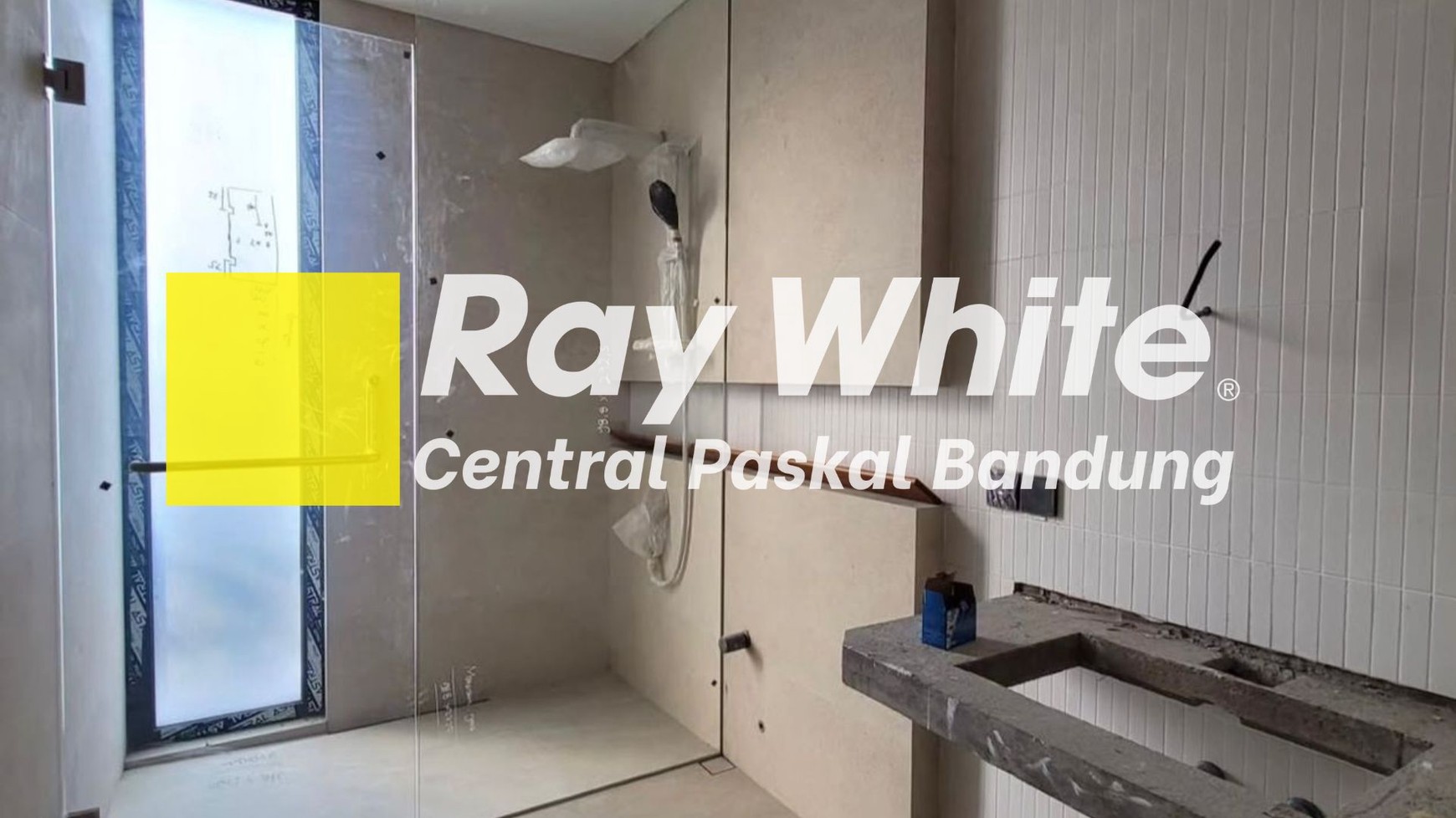 Rumah Luxury Mewah di Perumahan Elit Citra Sun Garden Semarang