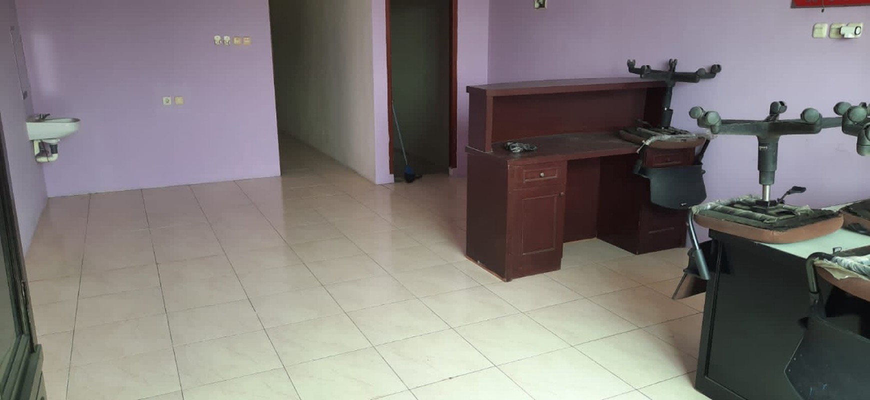 Ruko Strategis di Roxy Jababeka Siap Pakai Langsung Jalan Raya