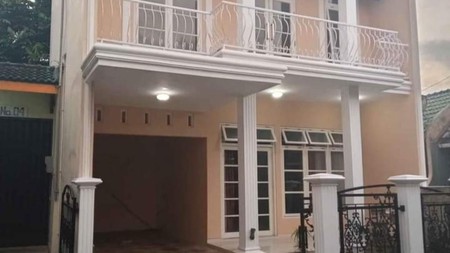 Rumah Tinggal 2 Lantai Lokasi Strategis Dekat Pasar Godean 