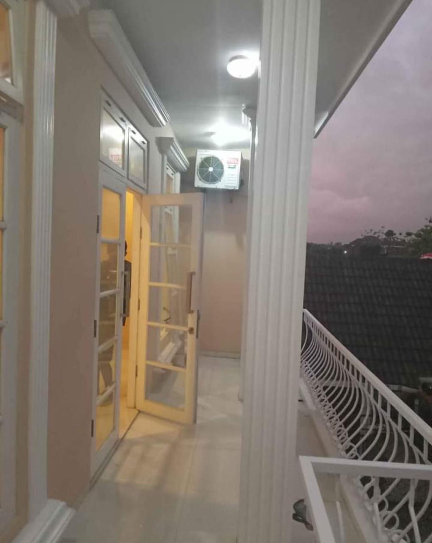 Rumah Tinggal 2 Lantai Lokasi Strategis Dekat Pasar Godean