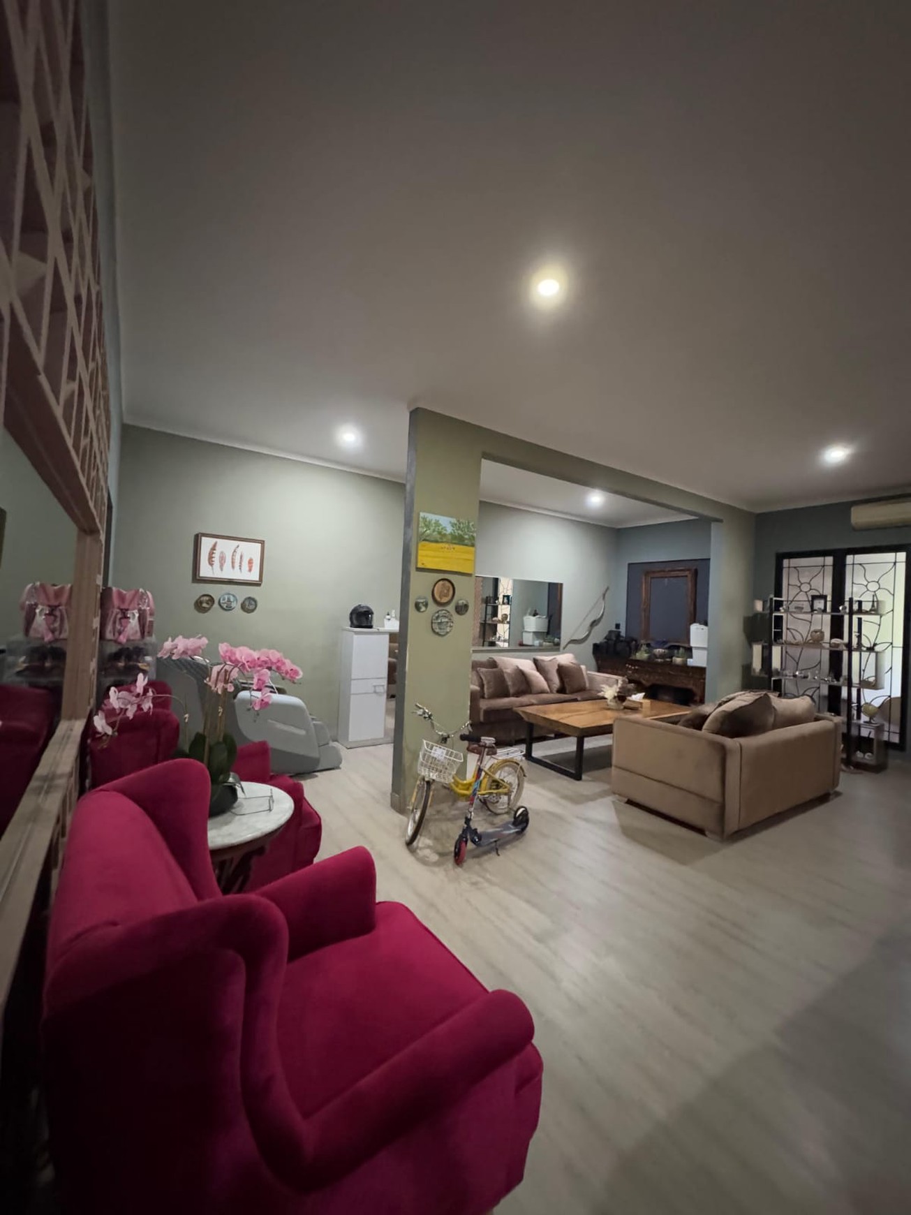 Rumah 2½ Lantai Siap Huni Lokasi Strategis dan Asri @Bintaro-Sektor 9