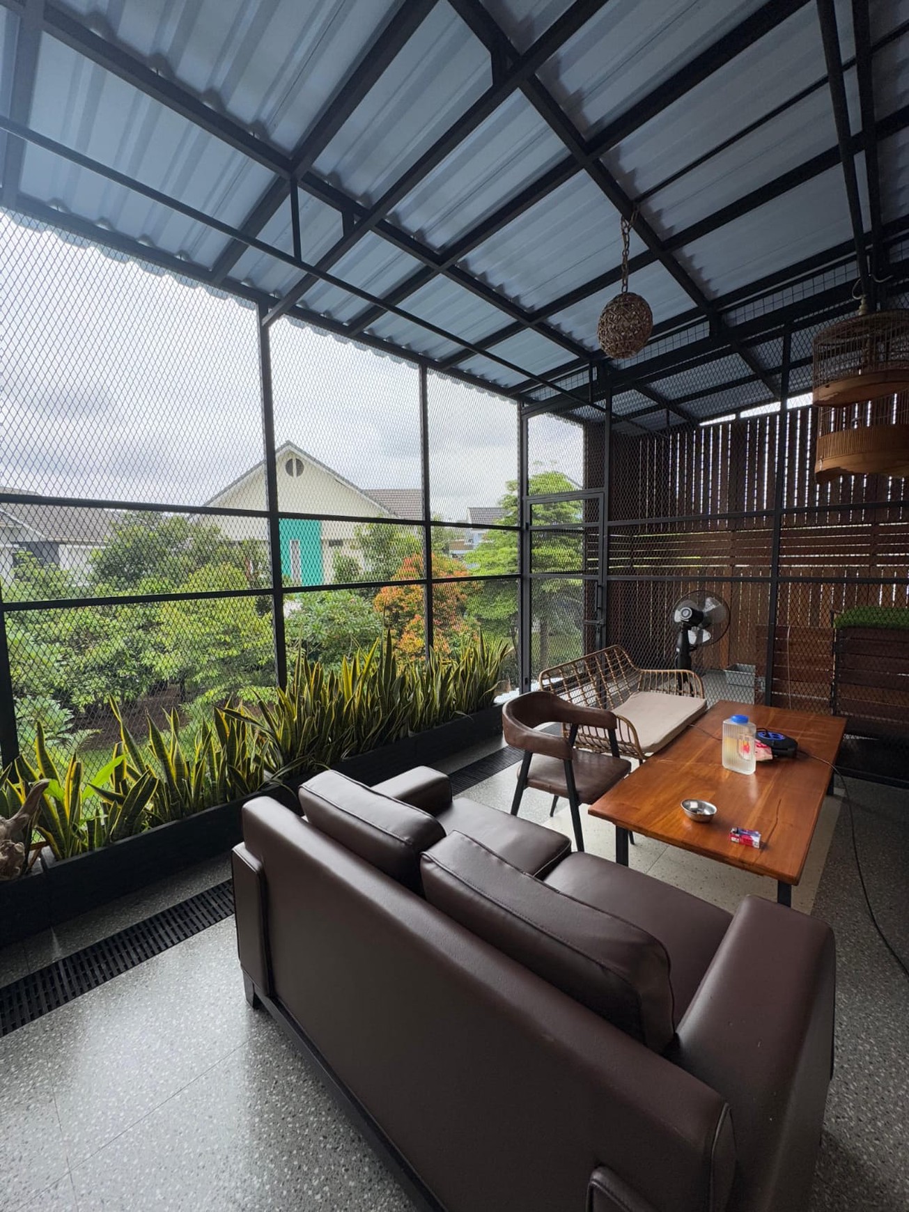 Rumah 2½ Lantai Siap Huni Lokasi Strategis dan Asri @Bintaro-Sektor 9