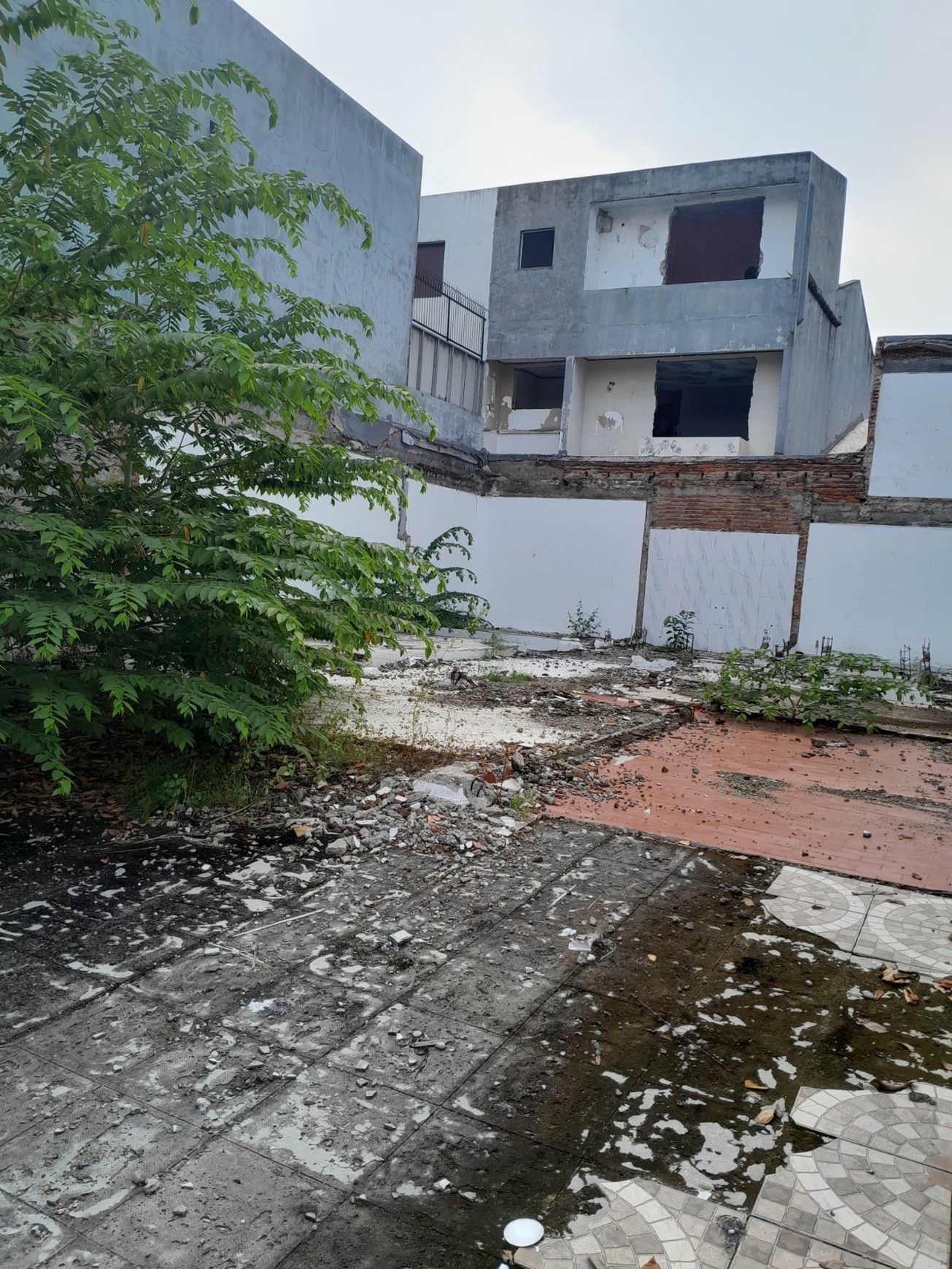 Kavling siap bangun ,hadap tenggara di Pondok Indah