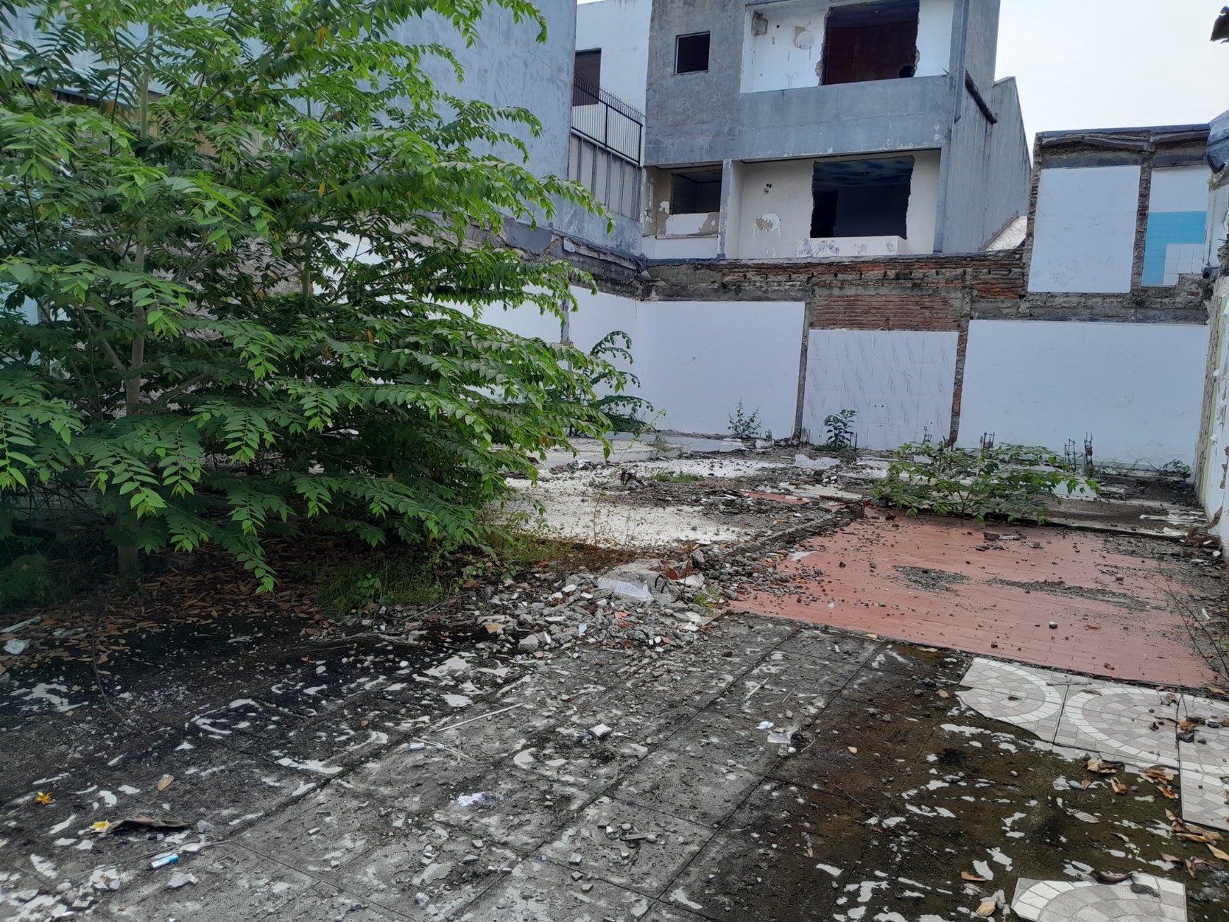 Kavling siap bangun ,hadap tenggara di Pondok Indah