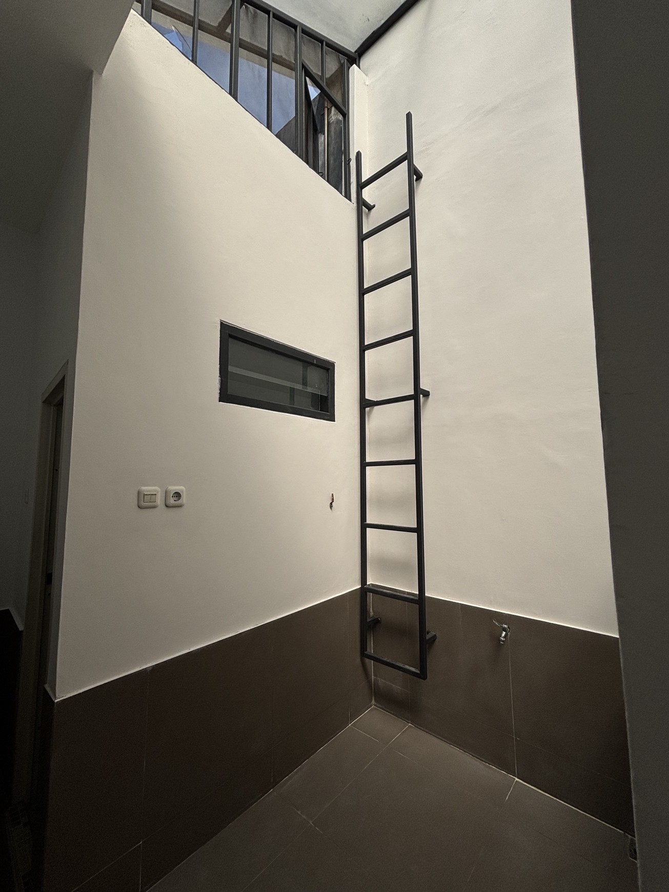 Rumah Cantik,  Rapi Siap Huni di Kota Wisata Cibubur 