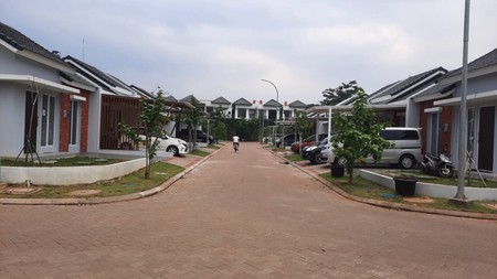 Rumah dalam cluster,posisi hoek di Bintaro Jaya