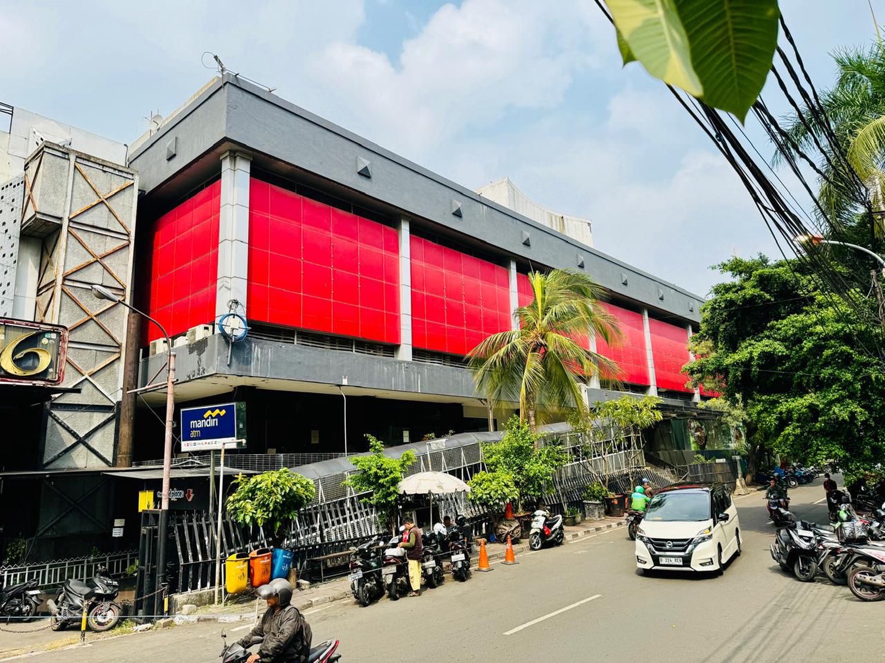 Disewa Ruang Usaha di The Food Place, Jalan Hayam Wuruk, Jakarta Barat