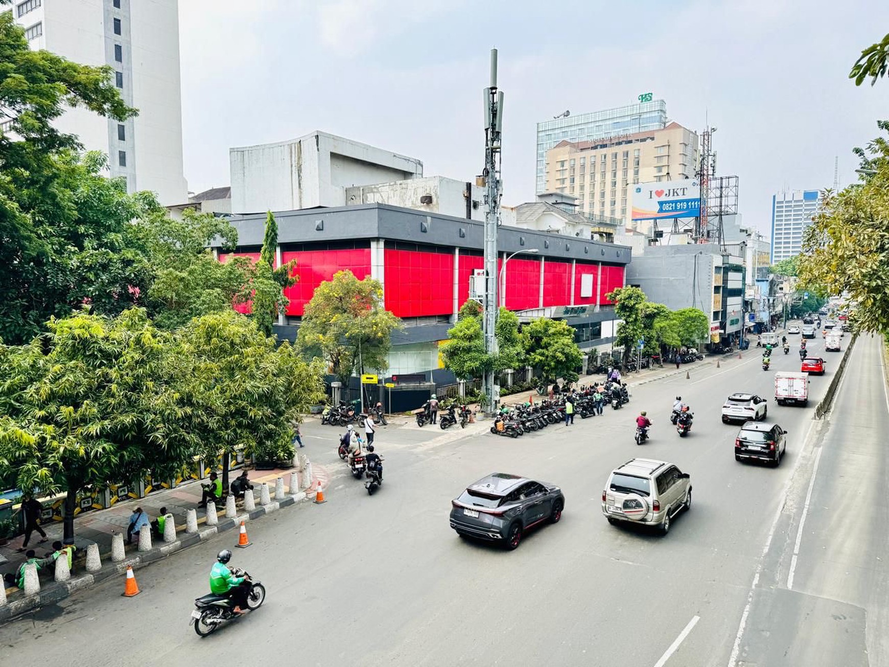 Disewa Ruang Usaha di The Food Place, Jalan Hayam Wuruk, Jakarta Barat