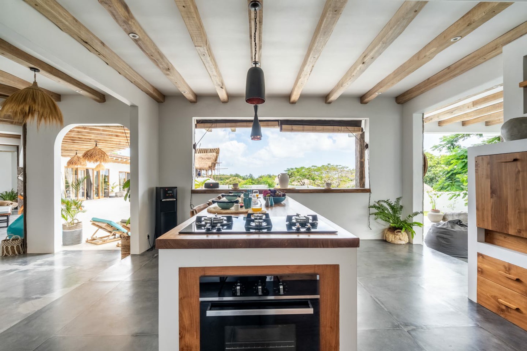 Brand New Modern Mediterranean Villa in Bingin Pecatu