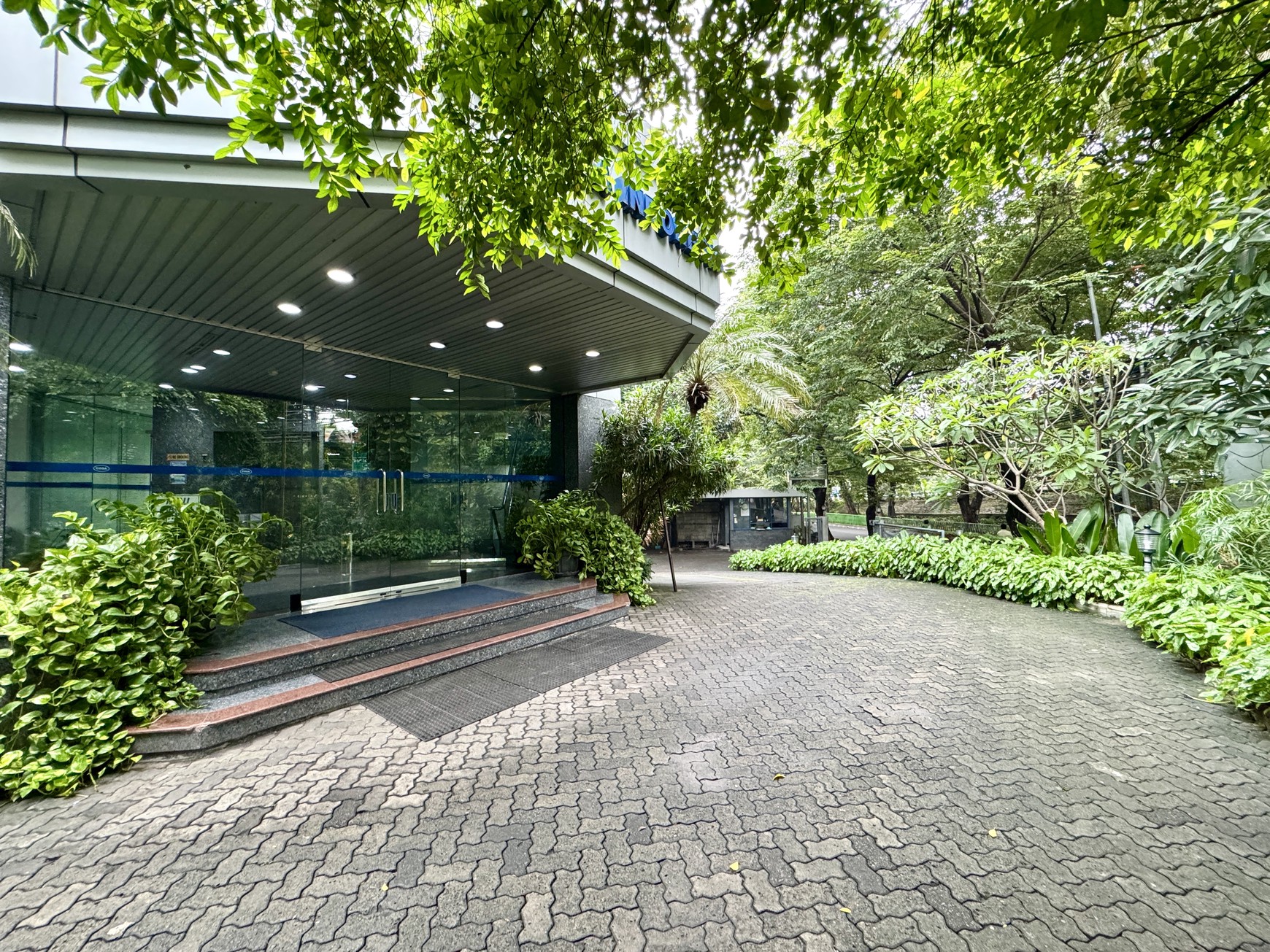 Disewa Ruang kantor di Gedung Cosa Tomang, Jakarta Barat