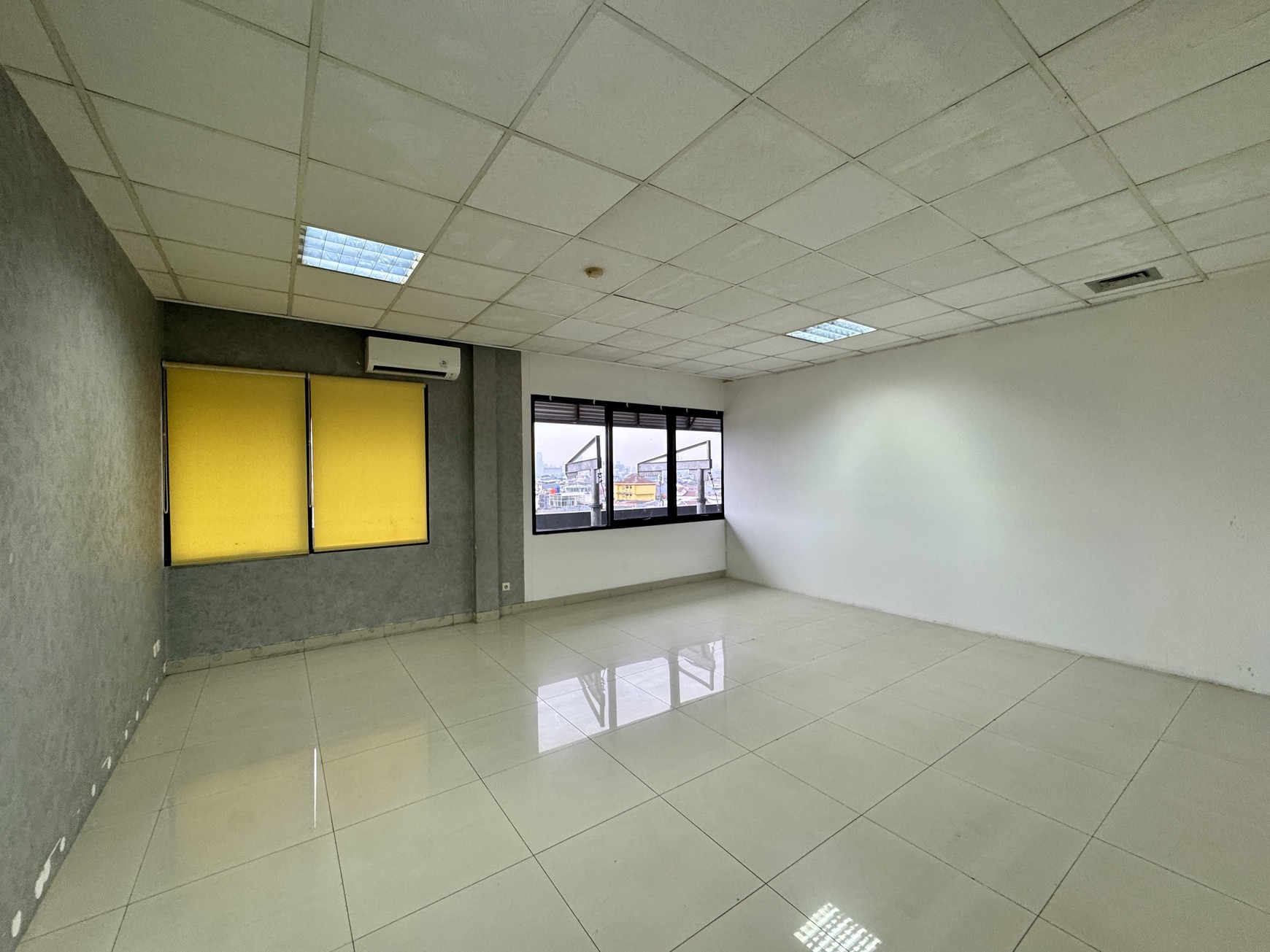 Disewa Ruang kantor di Gedung Cosa Tomang, Jakarta Barat