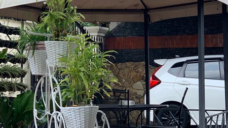 Rumah Cantik Dijual di Jemur Andayani - Dekat Petra & Margorejo