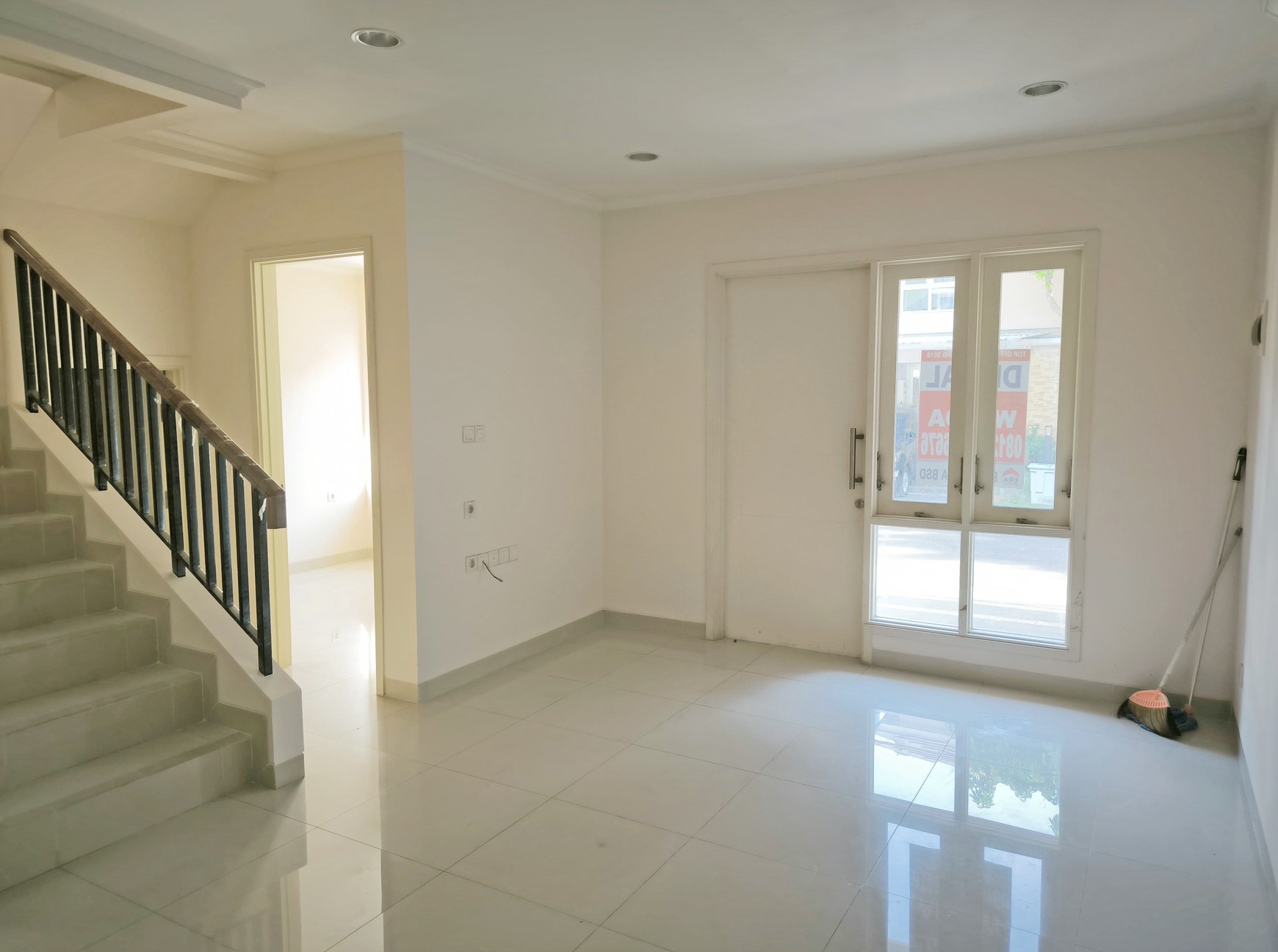 Rumah 2 lantai di Thomson Gading Serpong