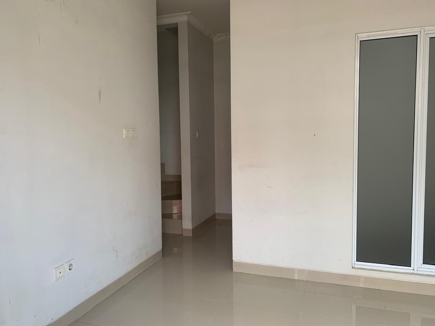 Rumah 2 lantai siap huni di Malibu Village Gading Serpong