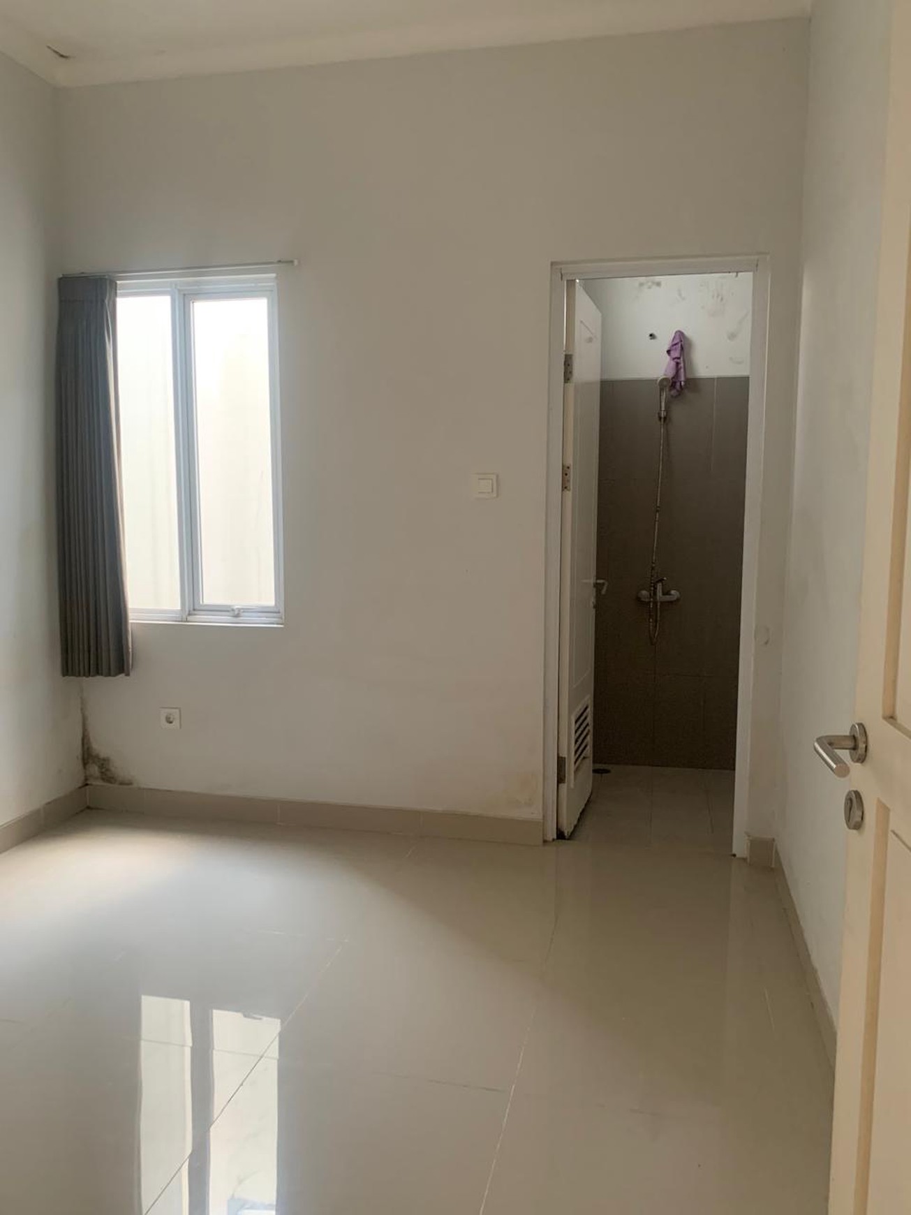Rumah siap huni di Malibu Village Gading Serpong