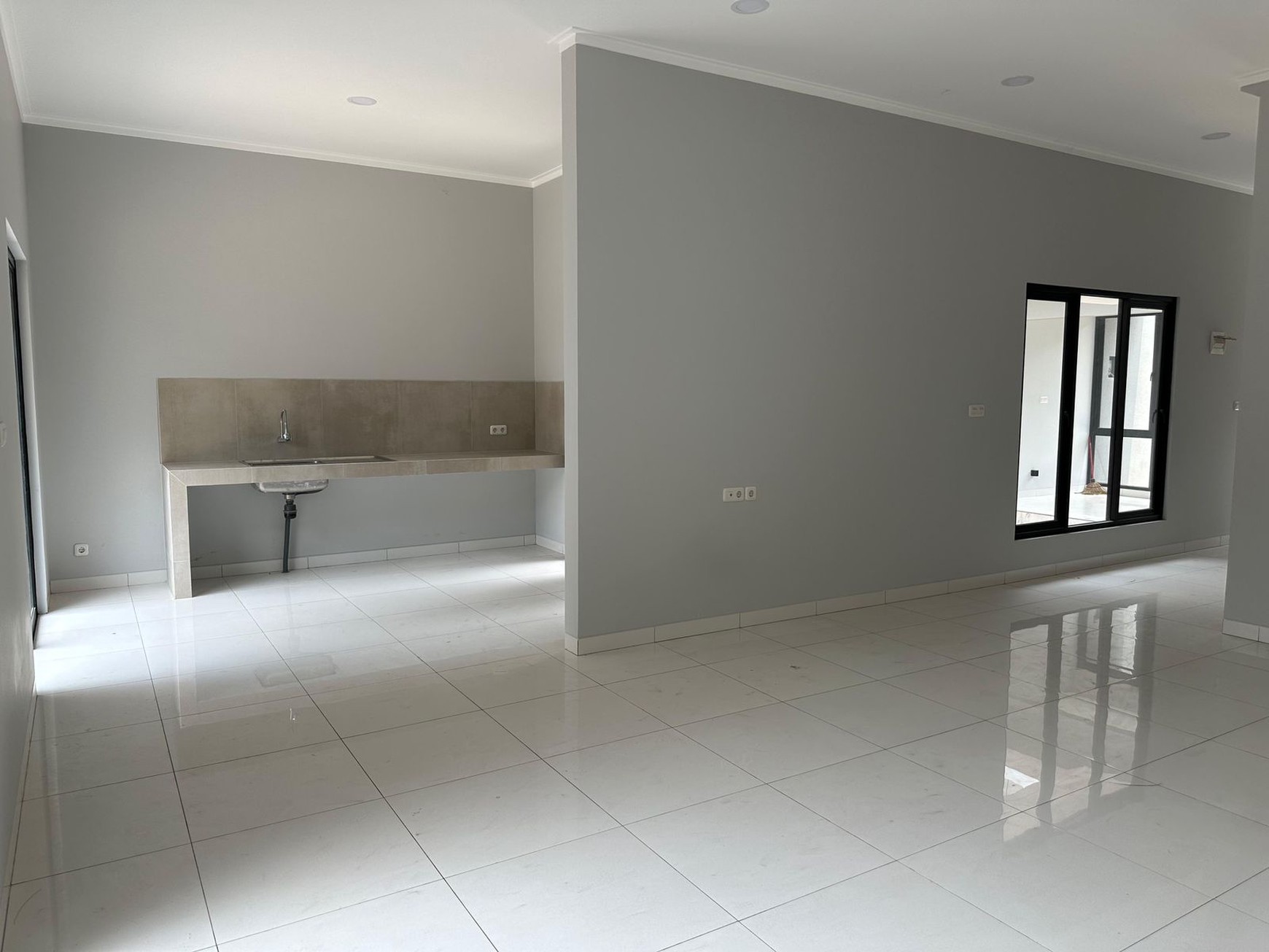 Dijual Rumah Bagus Terawat di Mainroad Kembar, Bandung Kota