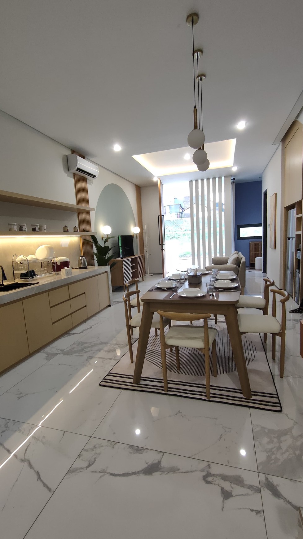 Rumah Baru Minimalis Modern di Setraduta, Bandung
