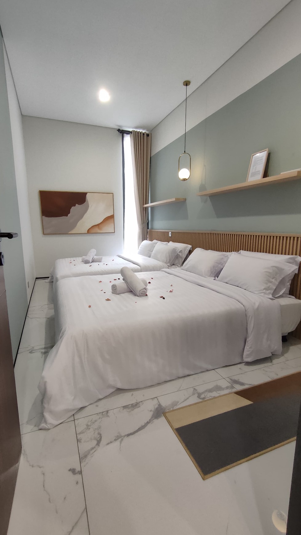 Rumah Baru Minimalis Modern di Setraduta, Bandung