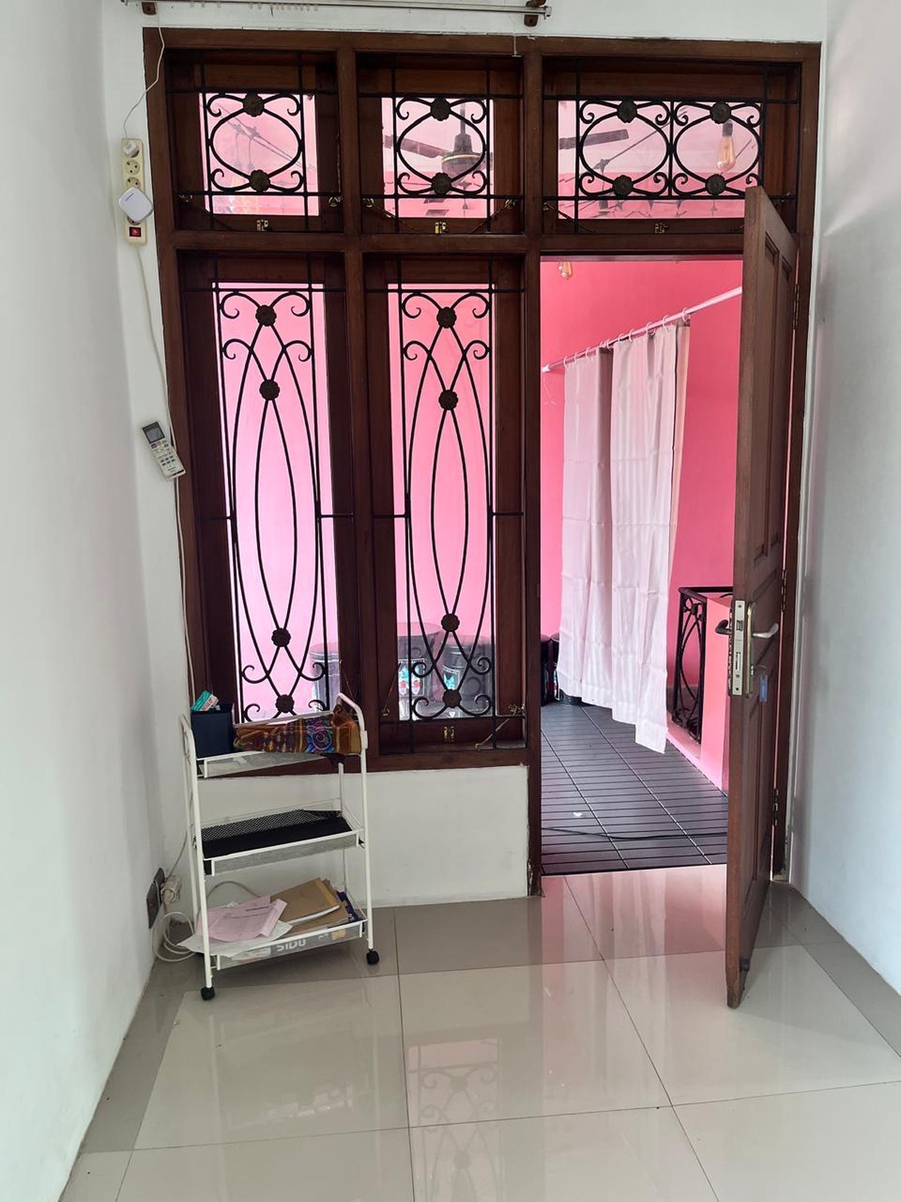 Rumah 2 Lantai di Jl. Pinang, Pondok Labu, Cilandak, Jakarta Selatan