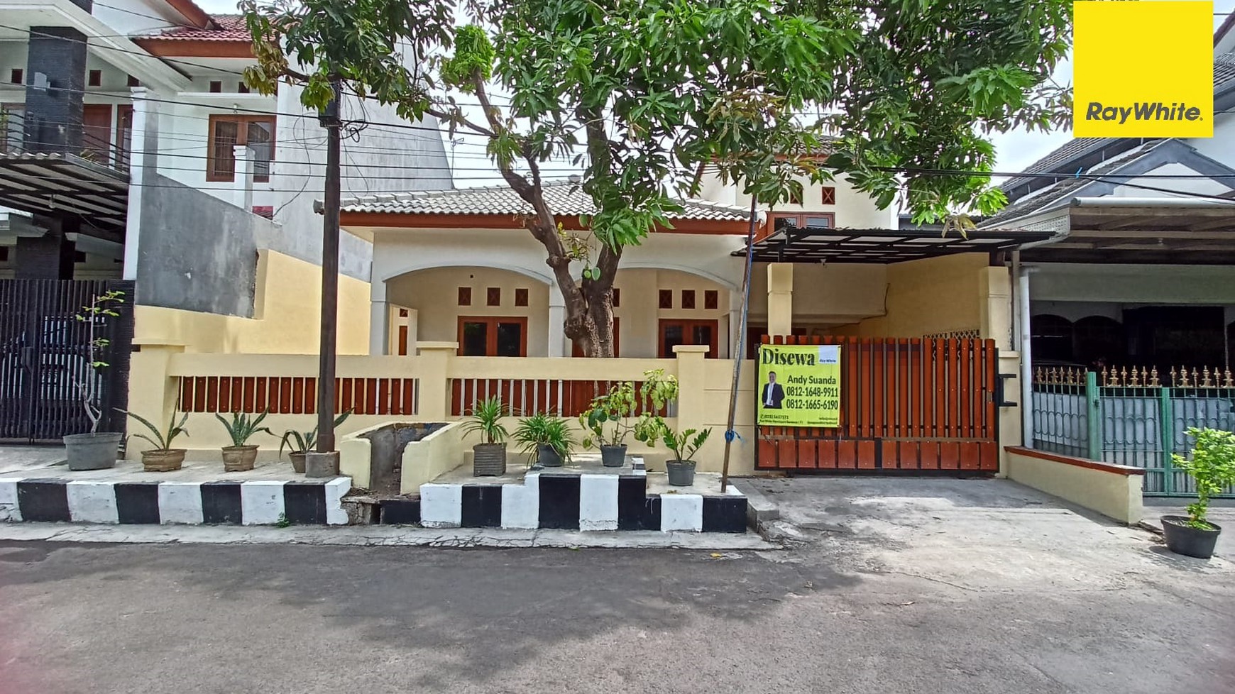 Disewakan Rumah di Wisma Menanggal Gayungan Surabaya