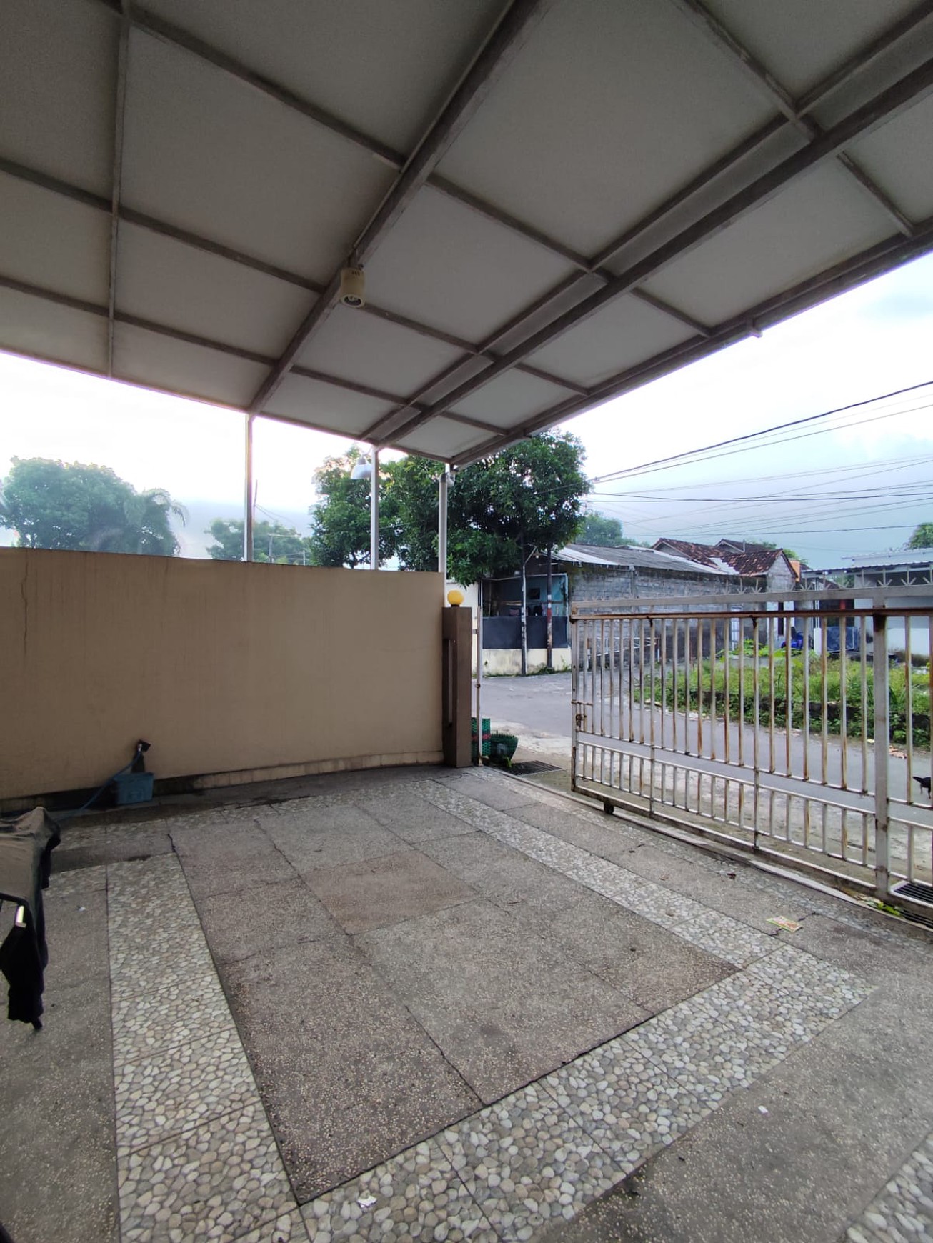 Rumah Strategis Lokasi Dekat Stadion Maguwoharjo Depok Sleman