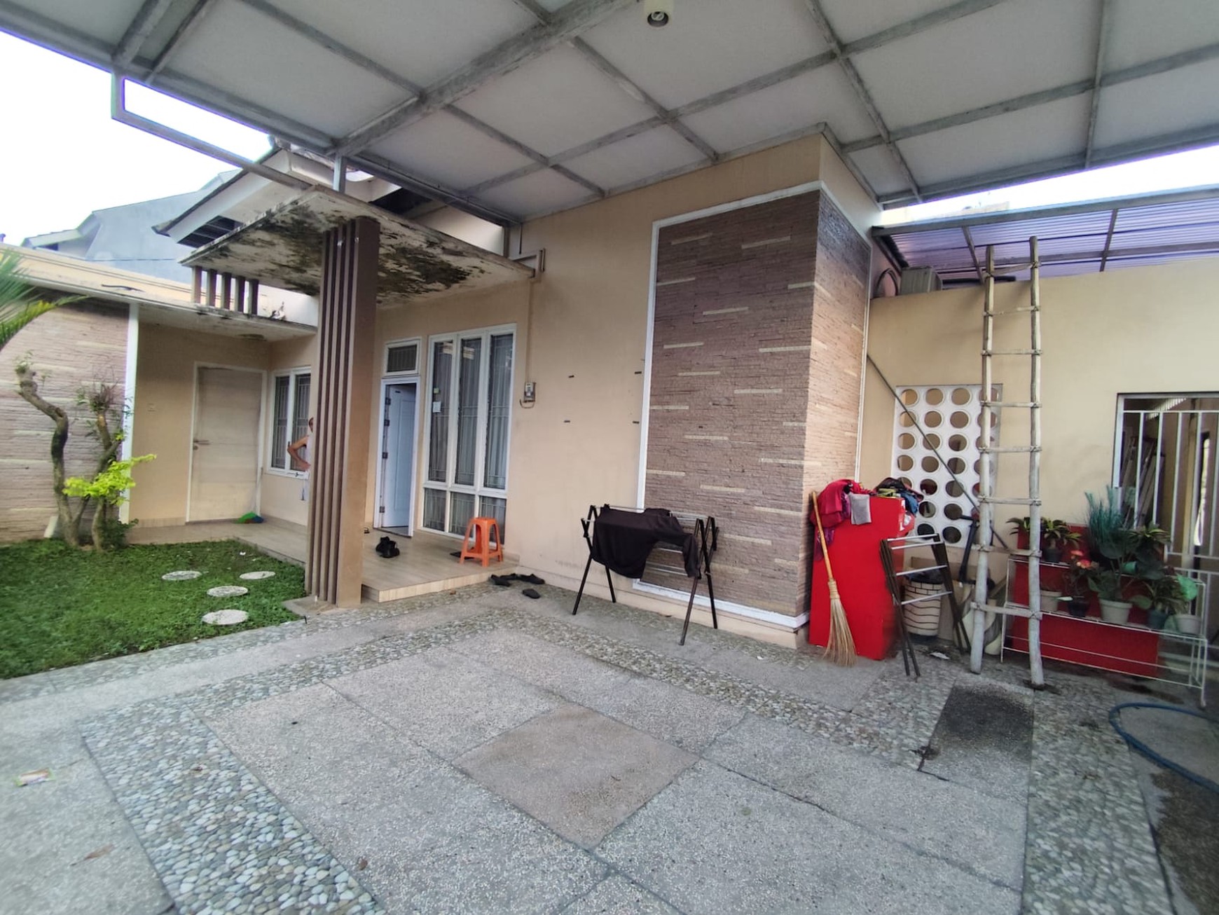 Rumah Strategis Lokasi Dekat Stadion Maguwoharjo Depok Sleman