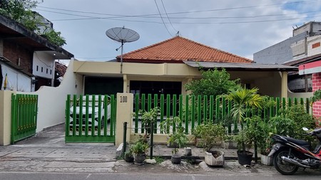 Dijual Cepat Rumah + Gudang Lokasi Di Petemon Surabaya