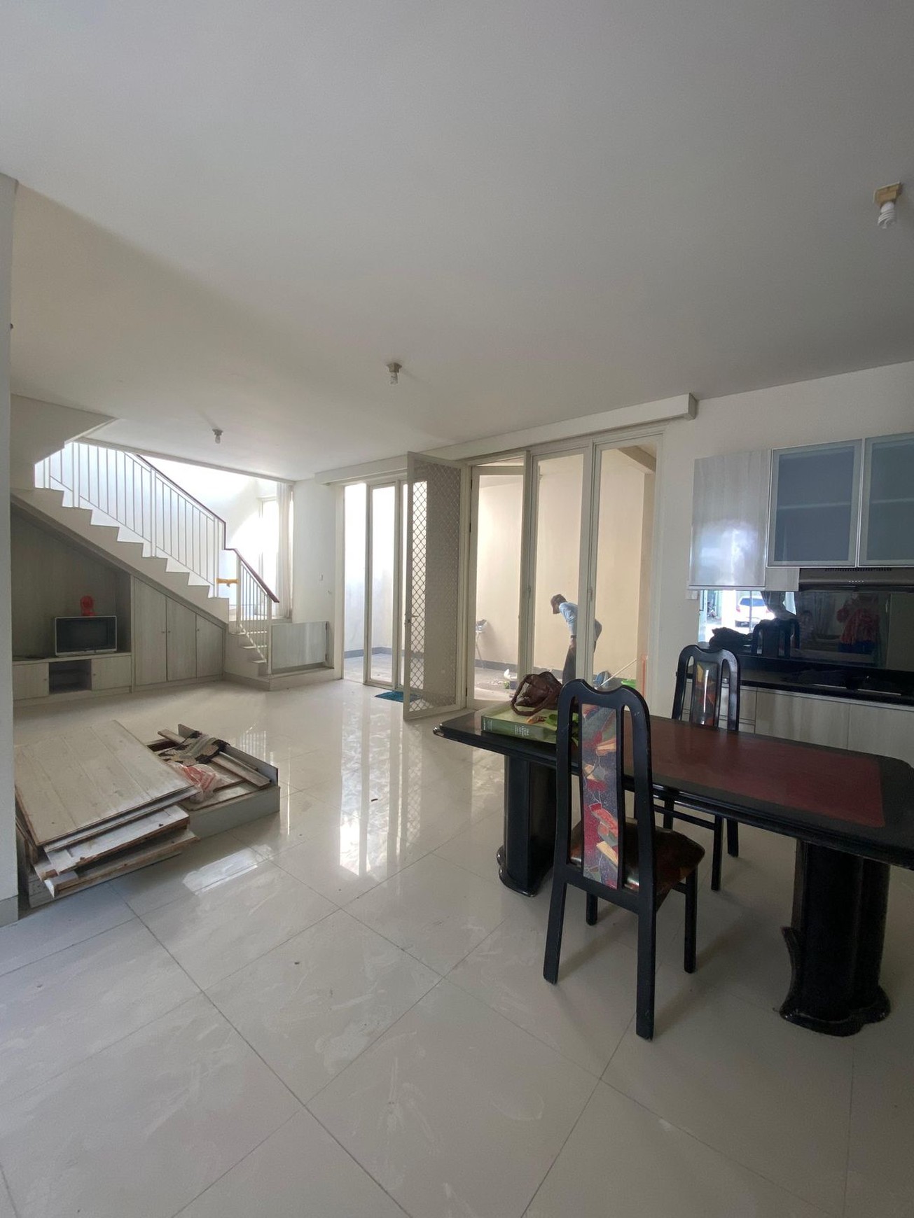 Disewakan Rumah Grand Pakuwon Surabaya