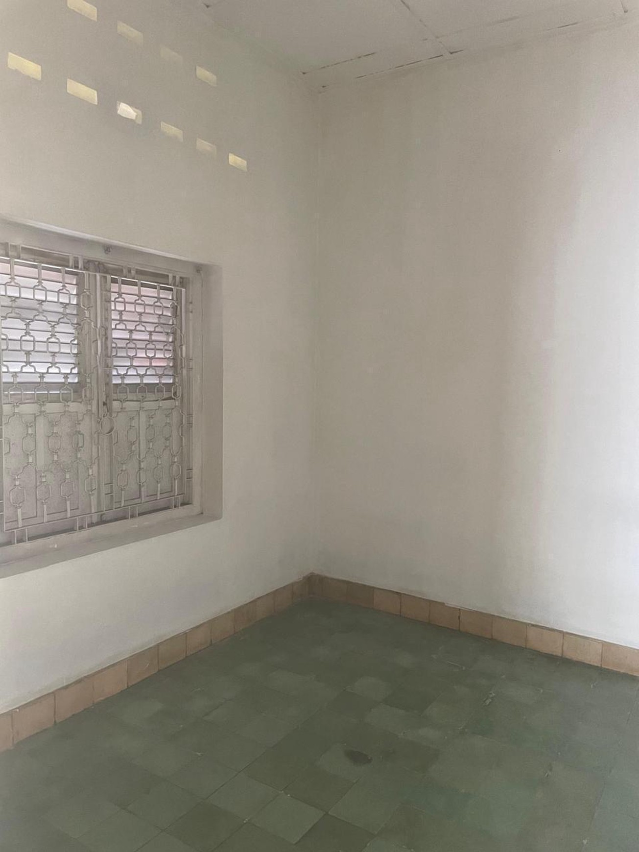 Rumah Tinggal Cocok Untuk Homestay atau Cafe Lokasi di Jalan Pahlawan Kota Magelang 