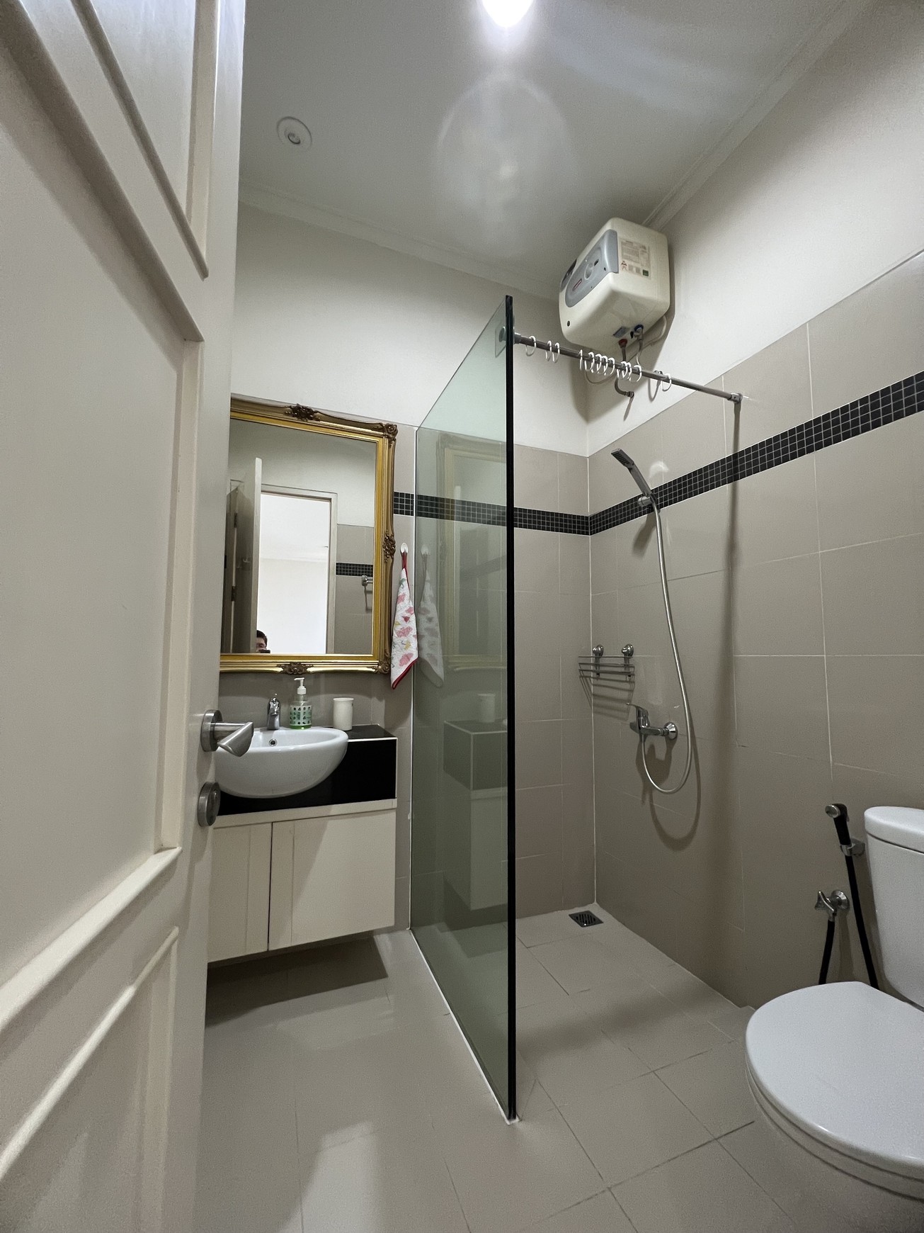 Dijual Rumah Mewah di Aquamarine, PHG, Summarecon Serpong