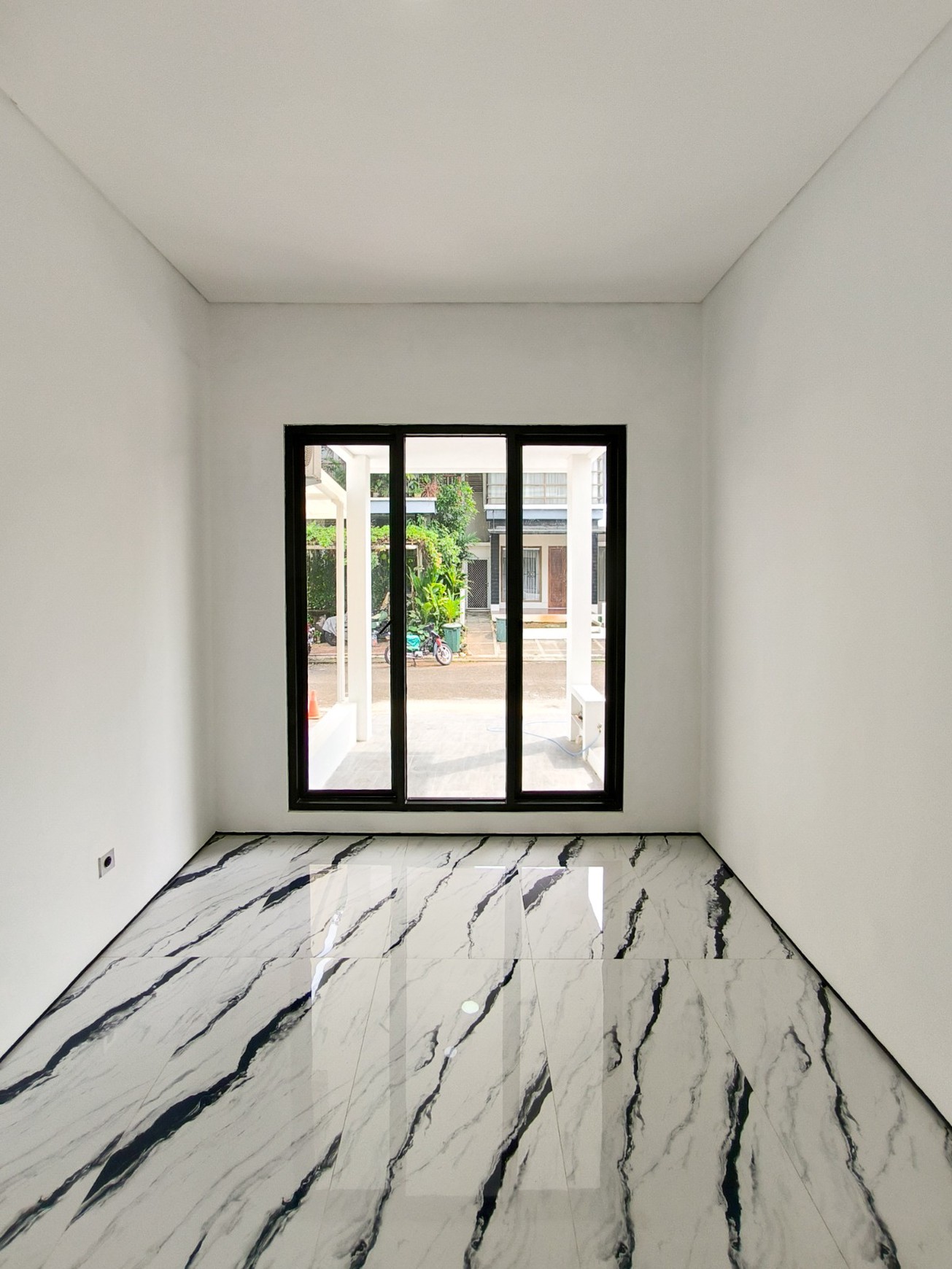 Rumah dalam cluster,lingkungan ok di Bintaro Jaya 9