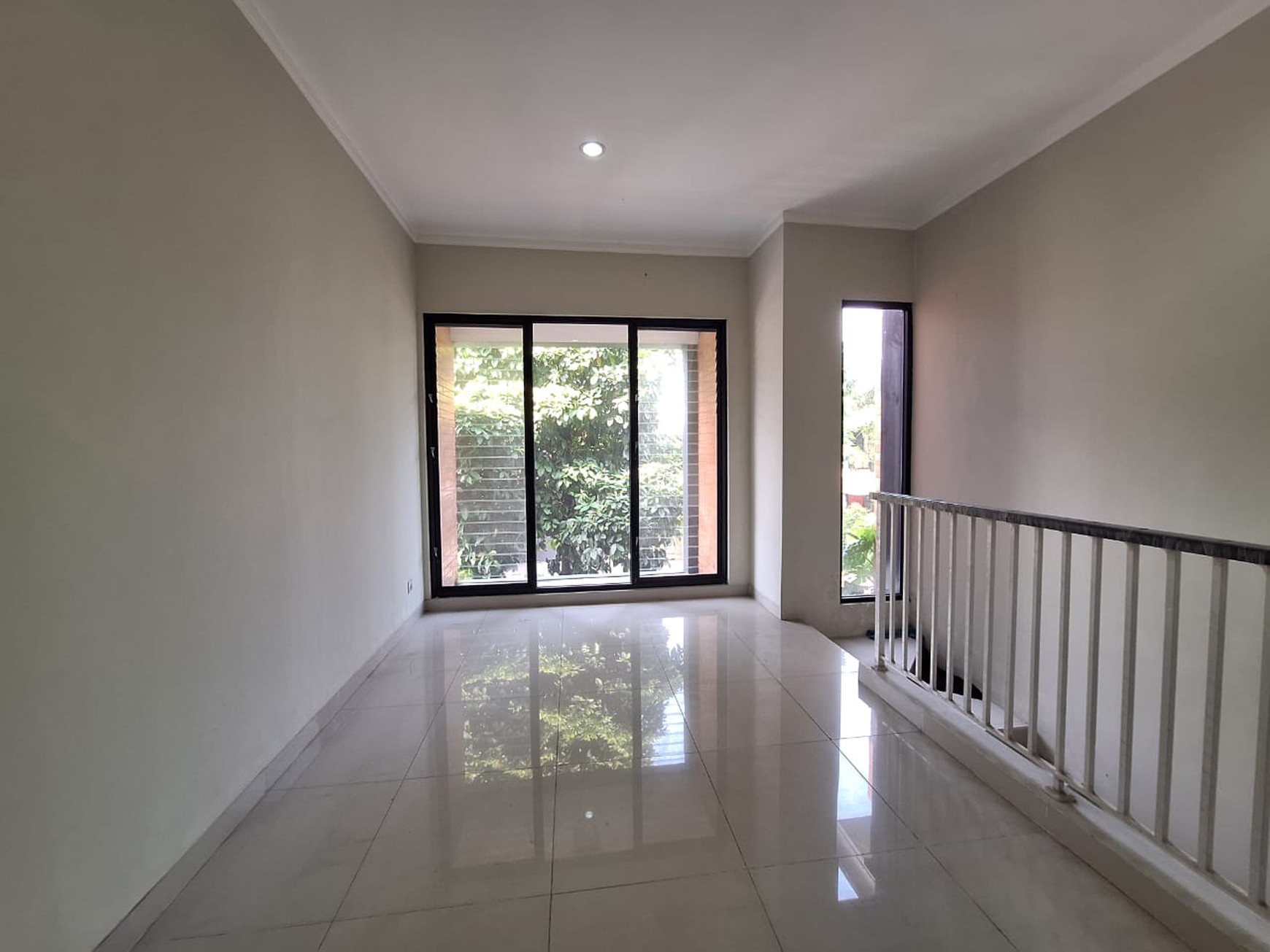 Rumah 2 lantai,dalam cluster di Bintaro Jaya 7