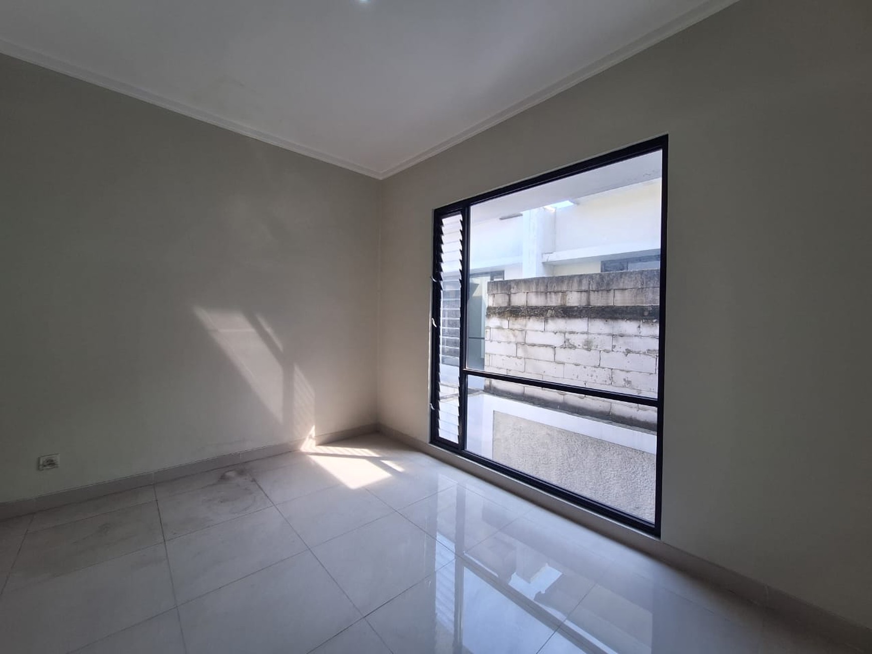 Rumah 2 lantai,dalam cluster di Bintaro Jaya 7